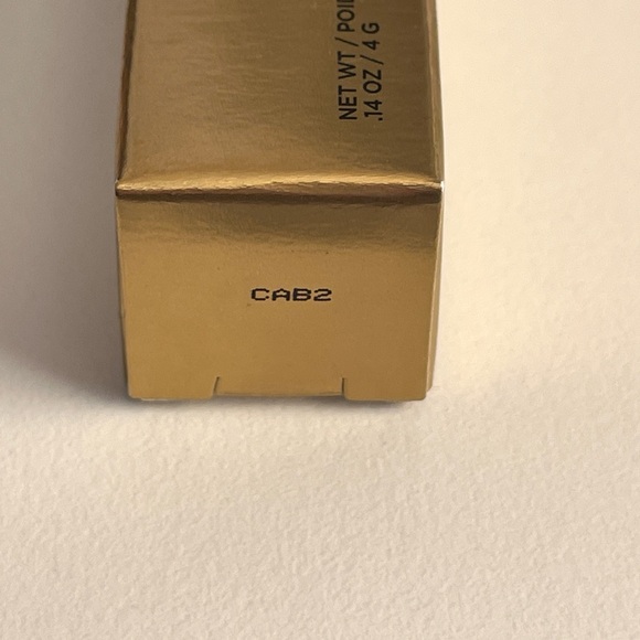 Hourglass UNLOCKED SATIN CRÈME LIPSTICK in Larch - Picture 9 of 12